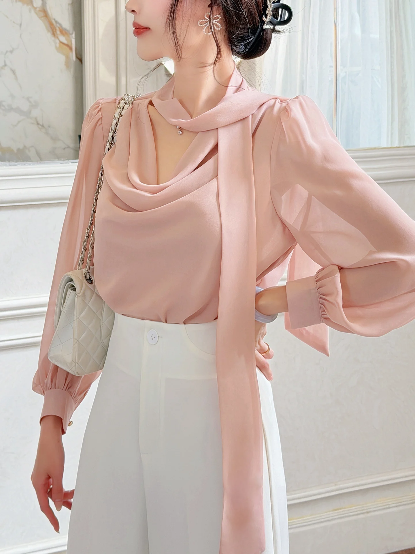 New 2026 Spring Korean Sle Women's Silk Scarf Ne T Top Bubble Sve Chiffon irt Ele Girl's Faion Pure Color
New 2026 Spring Korean Sle Women's Silk Scarf Ne T Top Bubble Sve Chiffon irt Ele Girl's Faion Pure Color