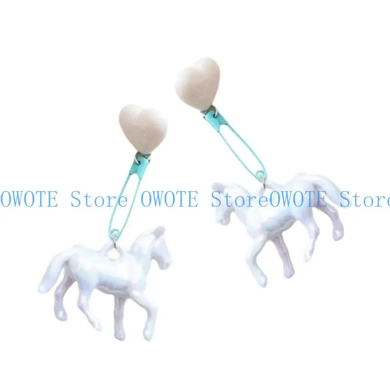 652F Unique Horse Earrings with Heart and Paperclip Pattern Cuteness Horse Earrings Resin Texture Suitable for Everyday Wear
652F Unique Horse Earrings with Heart and Paperclip Pattern Cuteness Horse Earrings Resin Texture Suitable for Everyday Wear