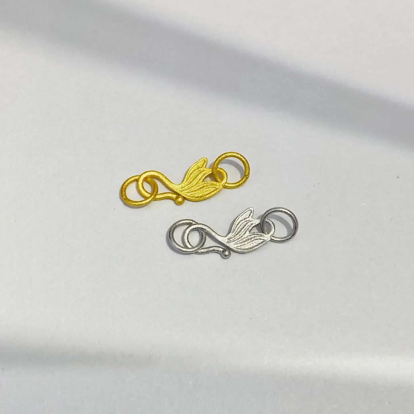 Wholesale DIY S925 Sterling Silver Clasp Necklace Bracelet Clasp Hook Accessories for 3-8mm Pearls 10pcs/lot
Wholesale DIY S925 Sterling Silver Clasp Necklace Bracelet Clasp Hook Accessories for 3-8mm Pearls 10pcs/lot