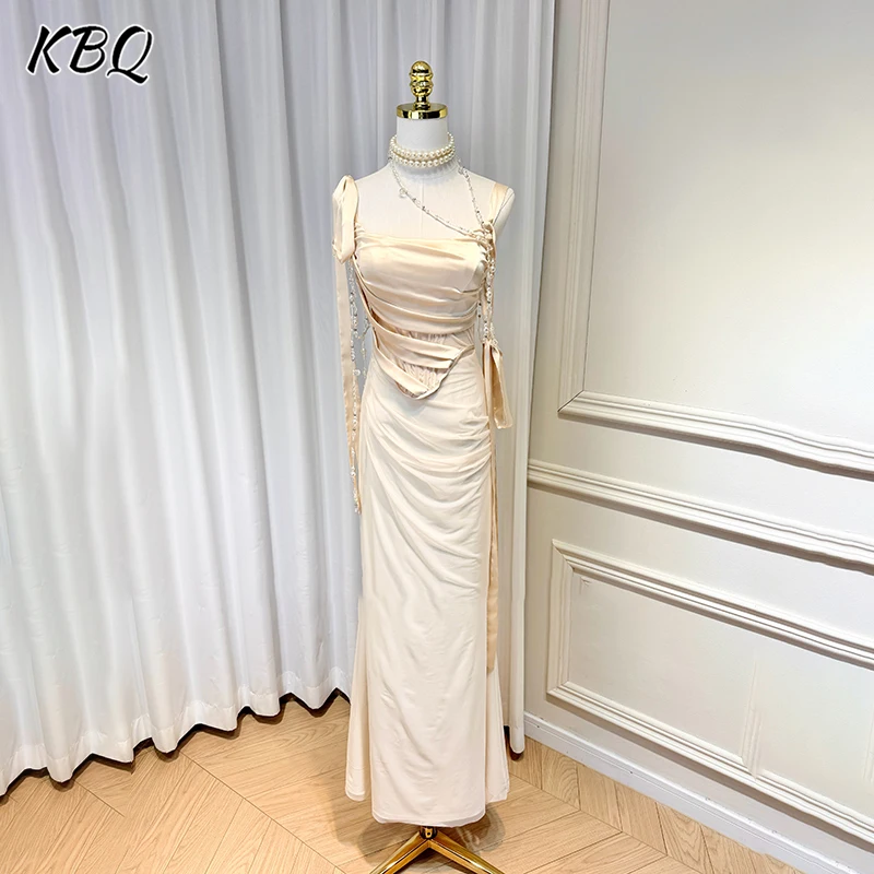KBQ Solid Spliced Folds Slimming Dresses for Women Square Collar Sleeveless High Waist Temperament Dress Female Fashion Style
KBQ Solid Spliced Folds Slimming Dresses for Women Square Collar Sleeveless High Waist Temperament Dress Female Fashion Style