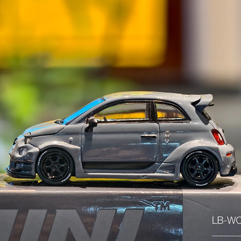 MINIGT В наличии 1:64 LBWK Abarth 595 LB-WORKS Abas Works Grey 995 Литая под давлением модель автомобиля Коллекция игрушек 
MINIGT В наличии 1:64 LBWK Abarth 595 LB-WORKS Abas Works Grey 995 Литая под давлением модель автомобиля Коллекция игрушек
