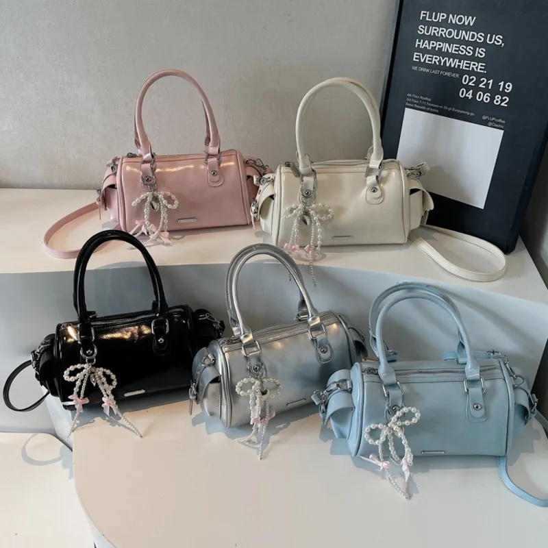 Korean Bow Itabag Style Boston Bag Solid Color Handbag For Women Fashion Commuter Tote Bag Shoulder Crossbody Bag With Charm New
Korean Bow Itabag Style Boston Bag Solid Color Handbag For Women Fashion Commuter Tote Bag Shoulder Crossbody Bag With Charm New