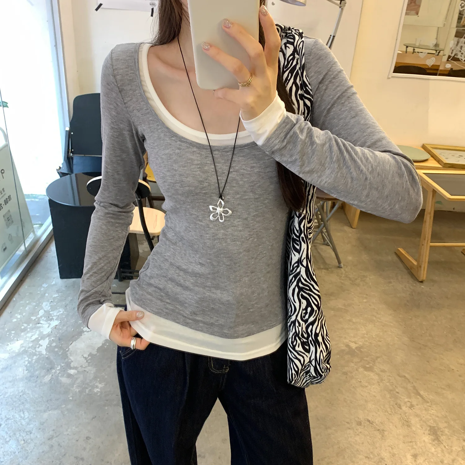 Мужские шорты Street Sle American с круглым принтом, облегающие, суперстильные, для прогулок, весенний сезон, с узором в виде букв/цифр/текста
Мужские шорты Street Sle American с круглым принтом, облегающие, суперстильные, для прогулок, весенний сезон, с узором в виде букв/цифр/текста