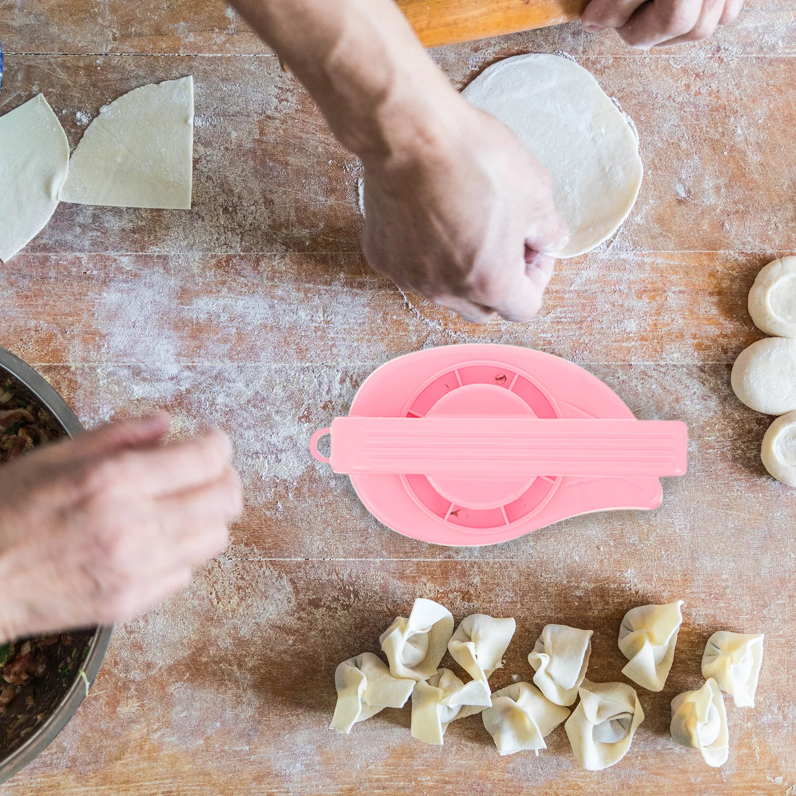 Automatic Dumpling Skin Maker Dough Press Machine for Wrappers Steamed Bun Mold Rolling Pin Efficient Kitchen Cooking Tool
Automatic Dumpling Skin Maker Dough Press Machine for Wrappers Steamed Bun Mold Rolling Pin Efficient Kitchen Cooking Tool