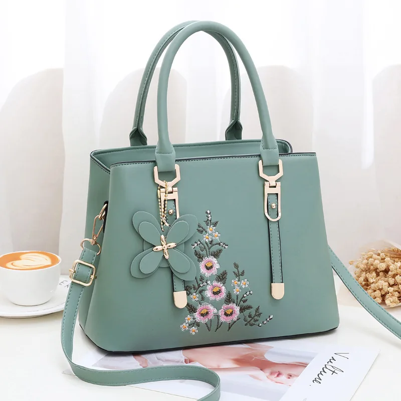 Large Capacity Shoulder Crossbody Bag for Women 2025 New High Quality Fashion Female Tote Bag Luxury Designer Ladies Handbag
Large Capacity Shoulder Crossbody Bag for Women 2025 New High Quality Fashion Female Tote Bag Luxury Designer Ladies Handbag