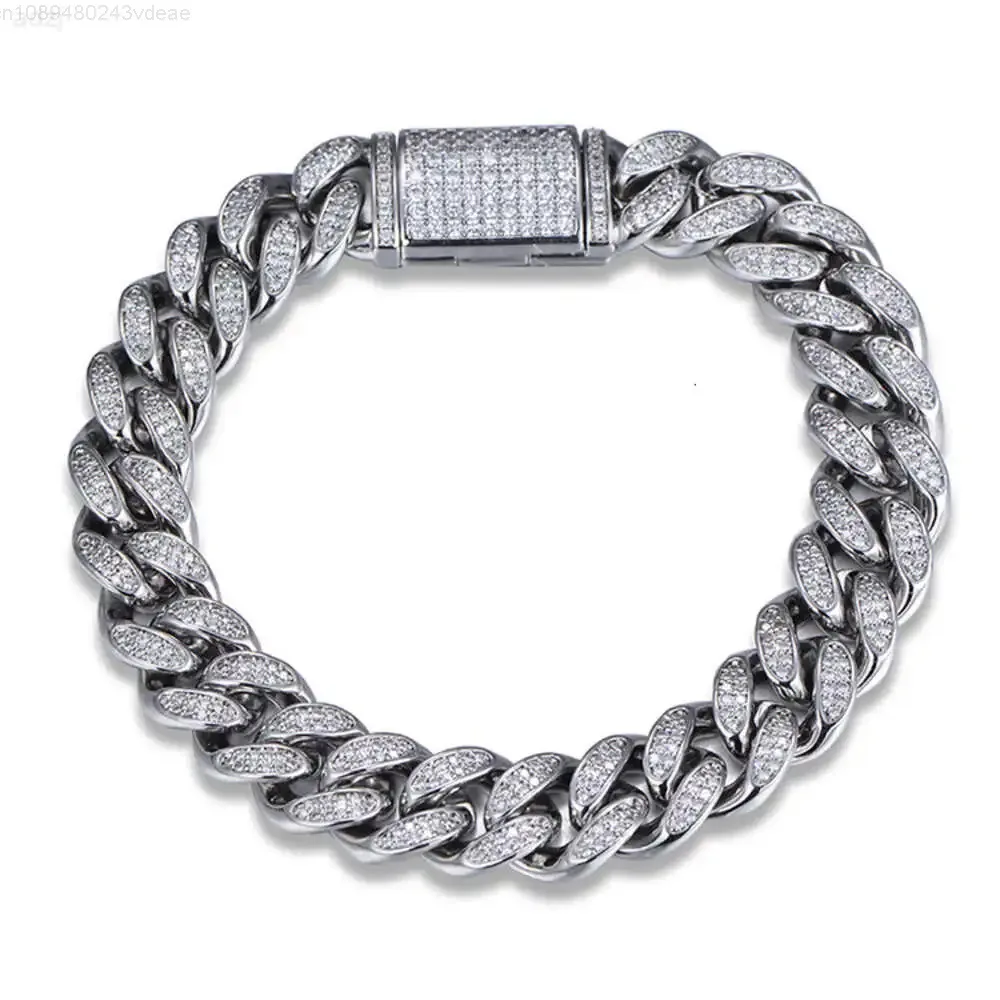 Iced Out Cuban Link Bracelet Miami Brass Copper Cuban Chain Diamond 12mm Hip Hop Bracelets for Men
Iced Out Cuban Link Bracelet Miami Brass Copper Cuban Chain Diamond 12mm Hip Hop Bracelets for Men