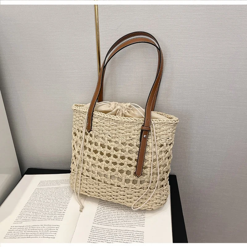 Designer Brand Tote Bag Rattan Wicker Large Capacity Woven Straw Women's Summer Beach Bag Lady Handbag Travel Big Basket Bag
Designer Brand Tote Bag Rattan Wicker Large Capacity Woven Straw Women's Summer Beach Bag Lady Handbag Travel Big Basket Bag