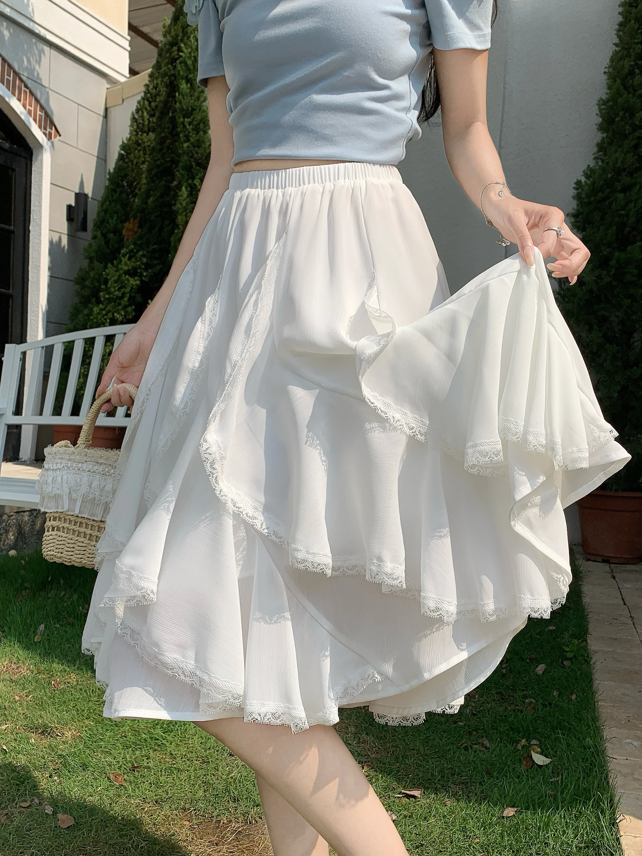 Summer New Style Women's Lace Hem Chiffon A-Line Skirt Casual Fluffy High Waist Polyester Fiber Korean Version Commute
Summer New Style Women's Lace Hem Chiffon A-Line Skirt Casual Fluffy High Waist Polyester Fiber Korean Version Commute