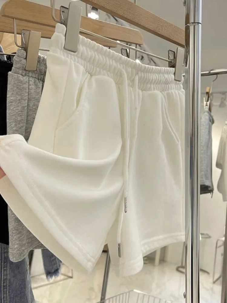 High Waist A-Line Wide Leg Short Sports Shorts Women's Summer Thin New Outwear Casual Slimming Hot Pants High Waist Shorts
High Waist A-Line Wide Leg Short Sports Shorts Women's Summer Thin New Outwear Casual Slimming Hot Pants High Waist Shorts