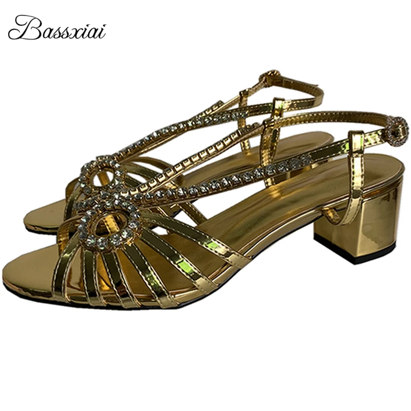 Rhinestone Bowtie Narrow Band Sandals Women Luxury Patent Leather Med Heel Back Strap Crystal Summer Shoes
Rhinestone Bowtie Narrow Band Sandals Women Luxury Patent Leather Med Heel Back Strap Crystal Summer Shoes
