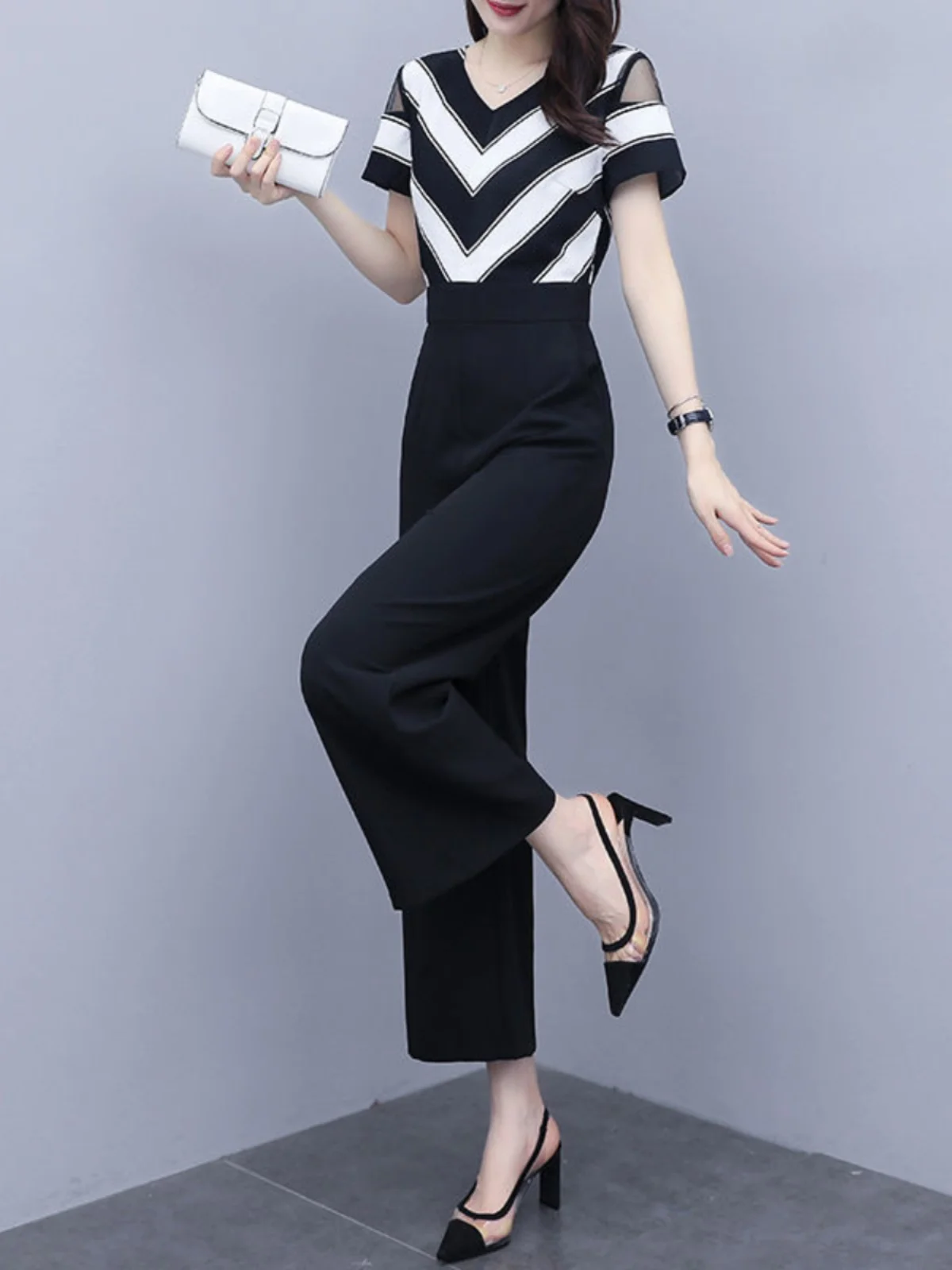 Faionable, лето 2024, комбинезон с высокой талией, комплект широких брюк, женский тонкий костюм, повседневный универсальный шелковый топ ort Sve
Faionable, лето 2024, комбинезон с высокой талией, комплект широких брюк, женский тонкий костюм, повседневный универсальный шелковый топ ort Sve