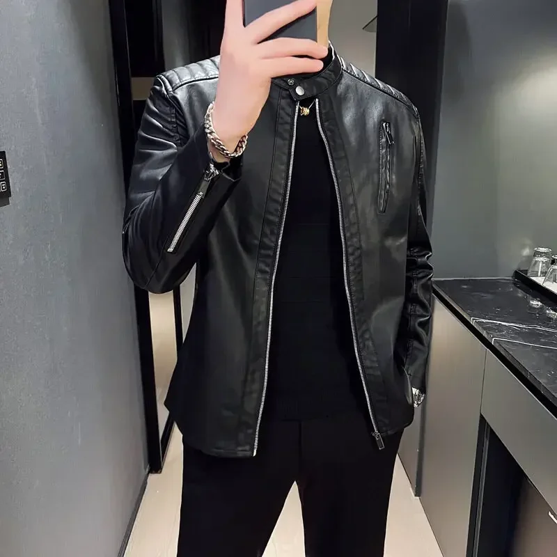 Solid Leather Jacket Trend Black White Windproof Coat Stand Collar Jackets Spring Autumn Fashion Casual Men's Motor Streetwear
Solid Leather Jacket Trend Black White Windproof Coat Stand Collar Jackets Spring Autumn Fashion Casual Men's Motor Streetwear