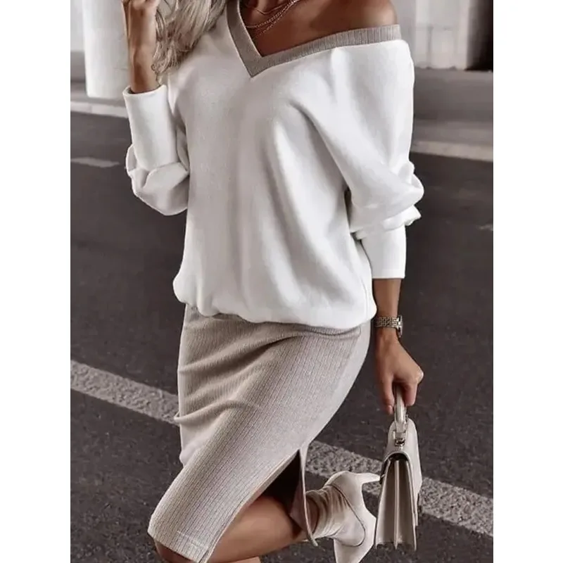 Fashion women's clothing, casual loose V-neck sweater set, tight skirt long-sleeved top.
Fashion women's clothing, casual loose V-neck sweater set, tight skirt long-sleeved top.