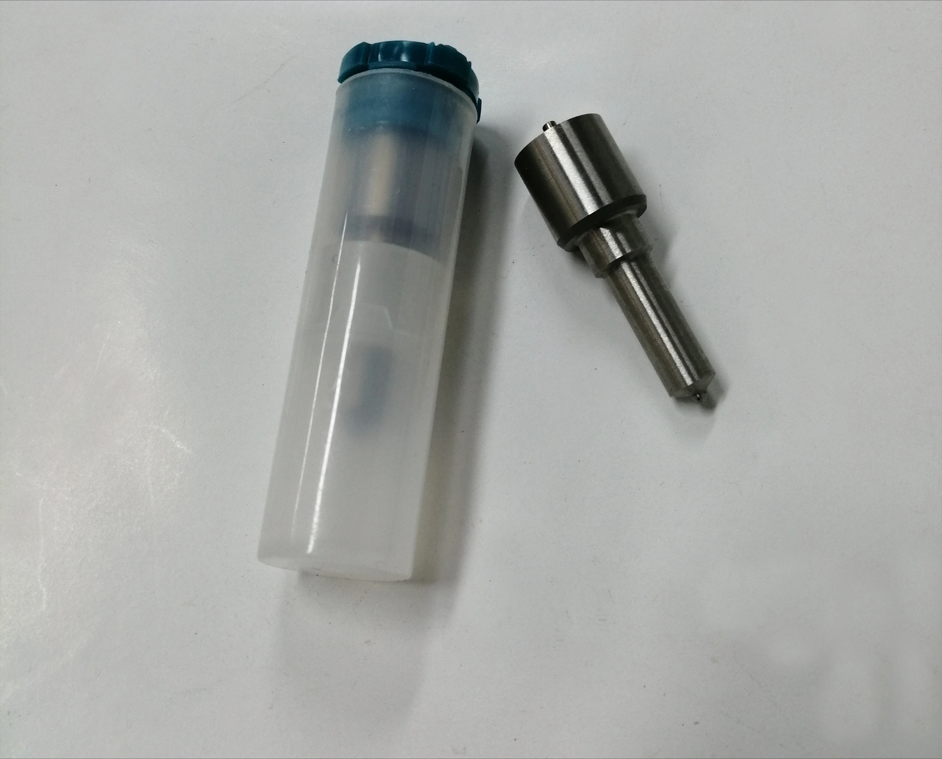 6pcs P-type nozzle ejector DLLA150P59 093400-5590 DLLA 150 P59
6pcs P-type nozzle ejector DLLA150P59 093400-5590 DLLA 150 P59
