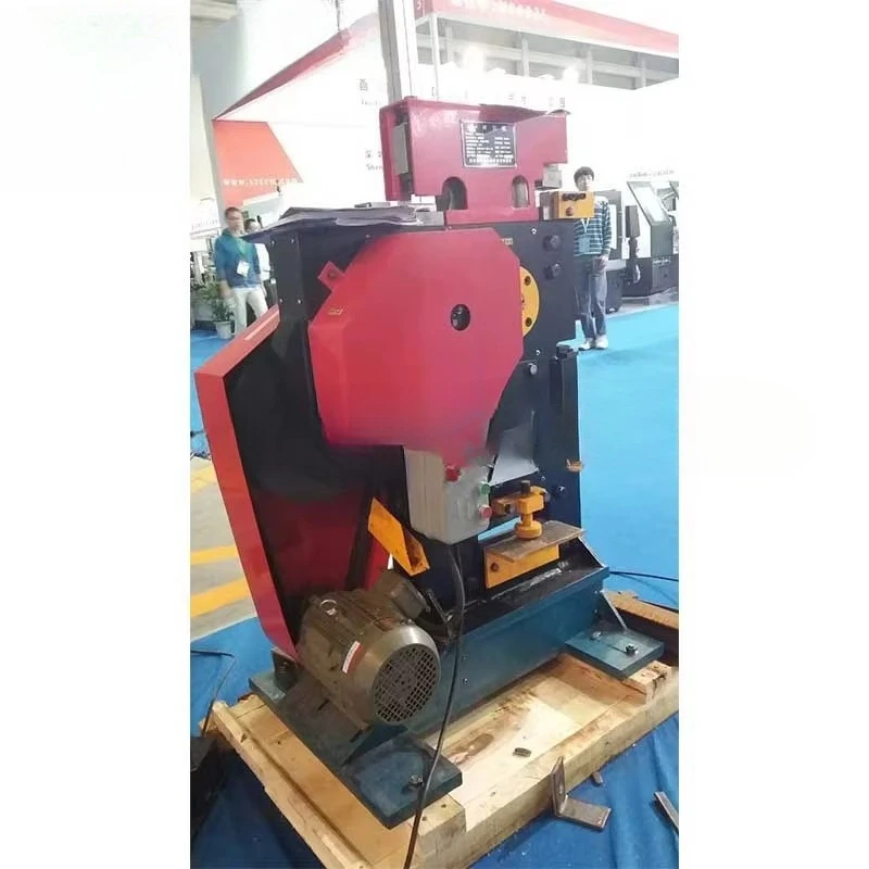 Multifunctional punching and shearing machine Small joint Angle iron punching and shearing machine