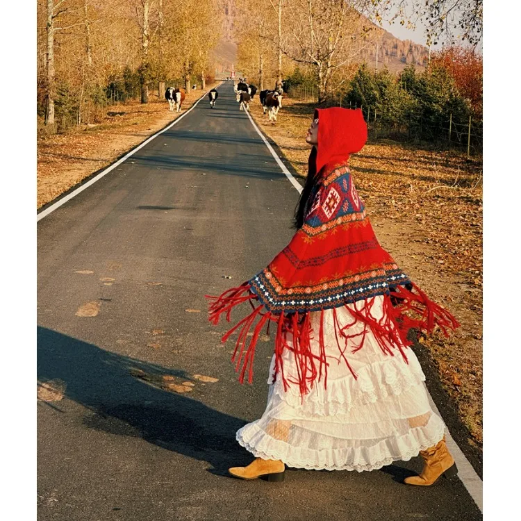 Red Tassel Shawl Women's Ethnic Style Spring Autumn Polyester Fiber Hooded Overhead Photography Touring Matching Wrap Coat
Red Tassel Shawl Women's Ethnic Style Spring Autumn Polyester Fiber Hooded Overhead Photography Touring Matching Wrap Coat