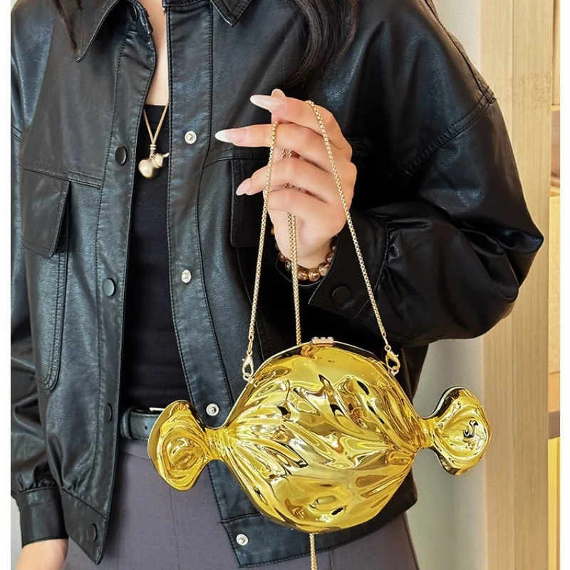 Fashion Wedding Purse Lipstick Bag Women's Handbag 2024 Luxury Gold Geometric Evening Clutch Bag Versatile Crossbody Bag Chain
Fashion Wedding Purse Lipstick Bag Women's Handbag 2024 Luxury Gold Geometric Evening Clutch Bag Versatile Crossbody Bag Chain