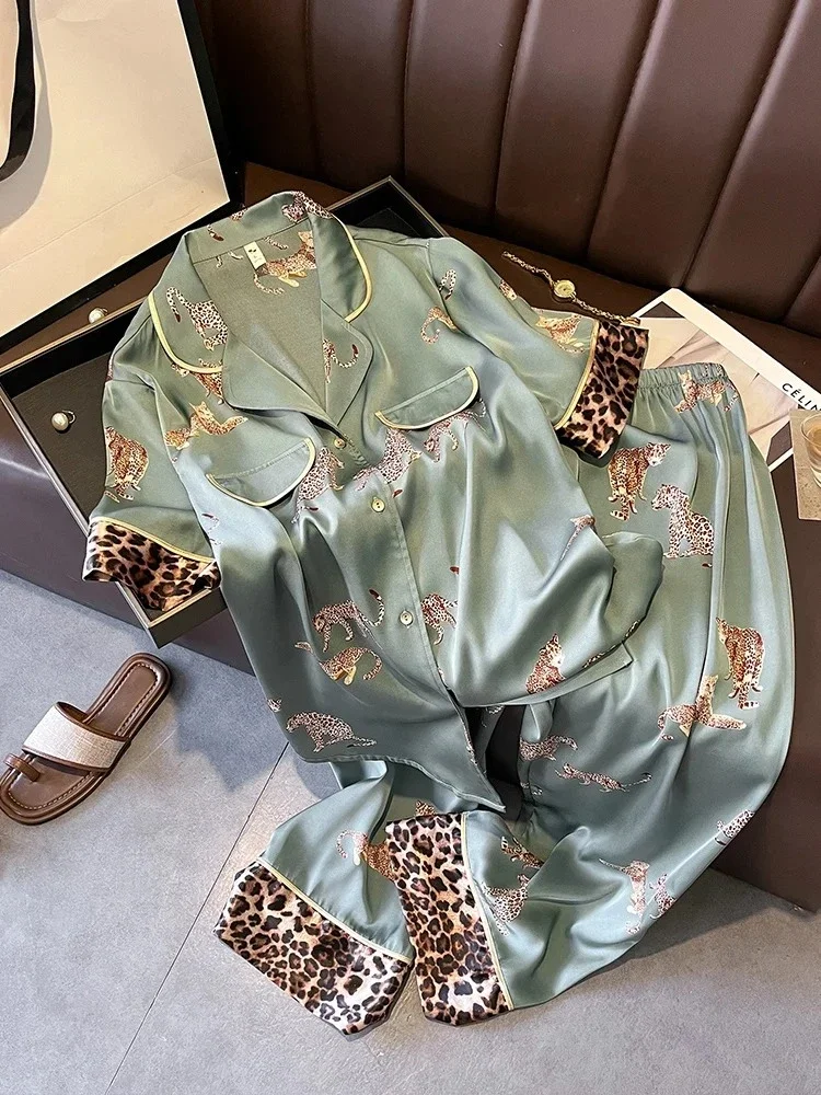 New Leopard Print Pajama Couple's Set Short Sleeve Mulberry Silk Home Clothes
New Leopard Print Pajama Couple's Set Short Sleeve Mulberry Silk Home Clothes