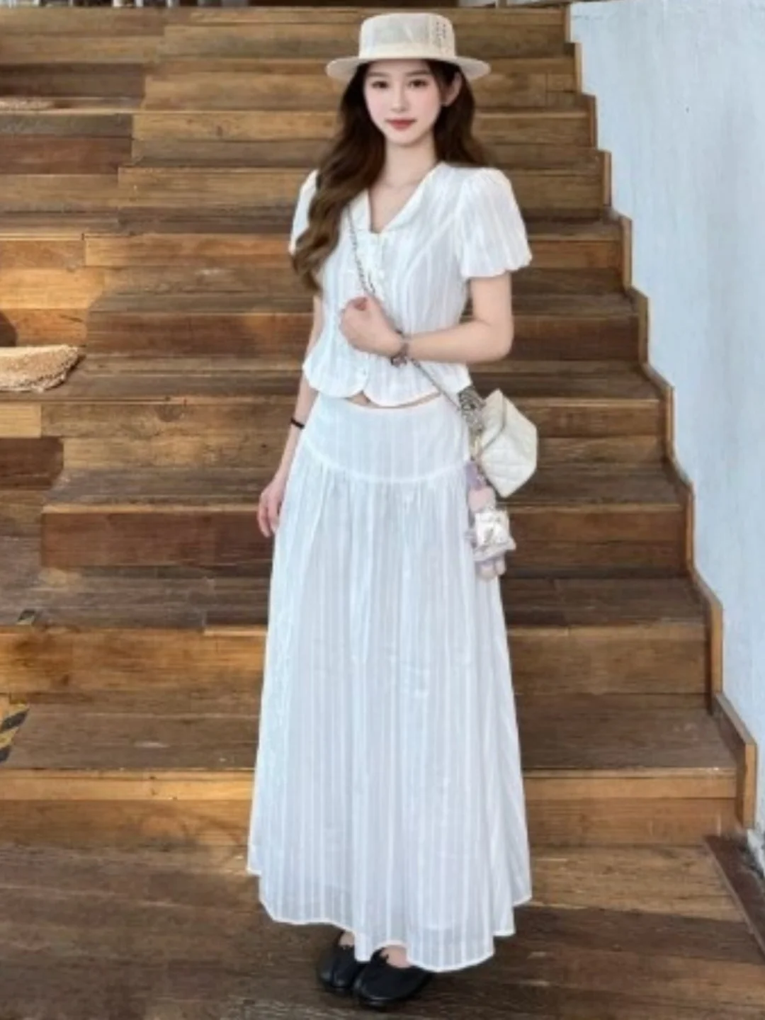 Gentle Wind Beautiful Top Skirt Set Elegant Summer Outfit Bubble Sleeve Shirt Long Cotton Skirt Comfortable Fashionable
Gentle Wind Beautiful Top Skirt Set Elegant Summer Outfit Bubble Sleeve Shirt Long Cotton Skirt Comfortable Fashionable