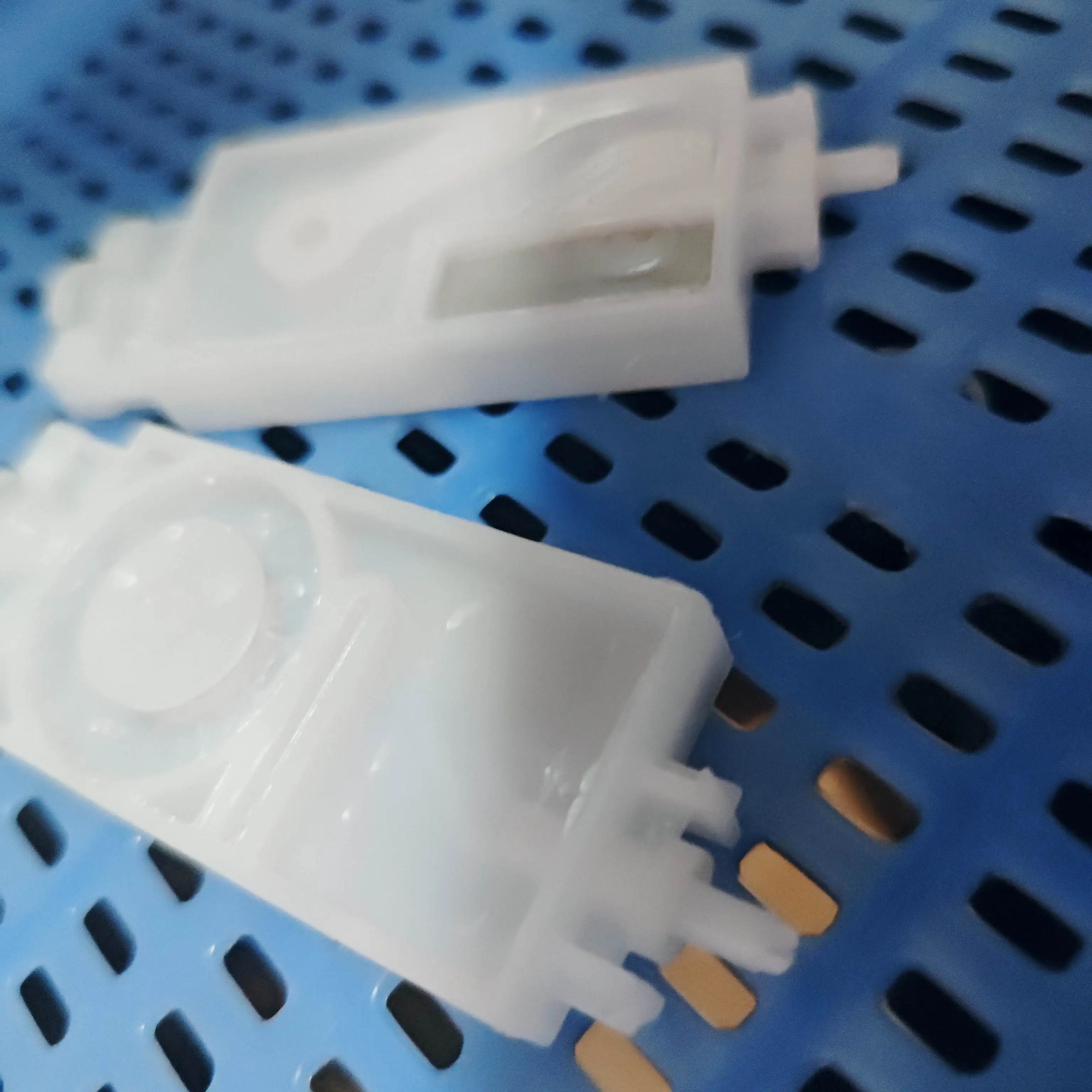 10 шт. демпфер чернил печатающей головки DX5 для Epson XP600 TX800, разъем фильтра самосвал печатающей головки Mimaki CJV30 JV33 Galaxy Solvent Assy
10 шт. демпфер чернил печатающей головки DX5 для Epson XP600 TX800, разъем фильтра самосвал печатающей головки Mimaki CJV30 JV33 Galaxy Solvent Assy