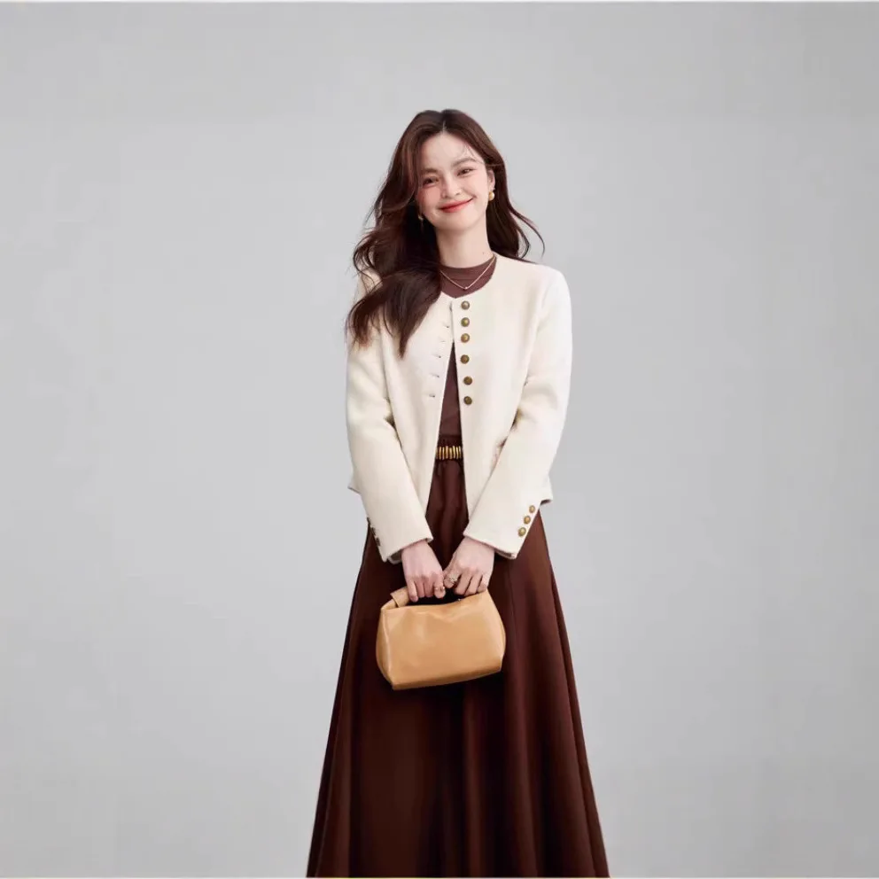 Double-sided wool coat women's short 2025 new Korean version Xiaoxiangfeng single-breasted woolen coat
Double-sided wool coat women's short 2025 new Korean version Xiaoxiangfeng single-breasted woolen coat