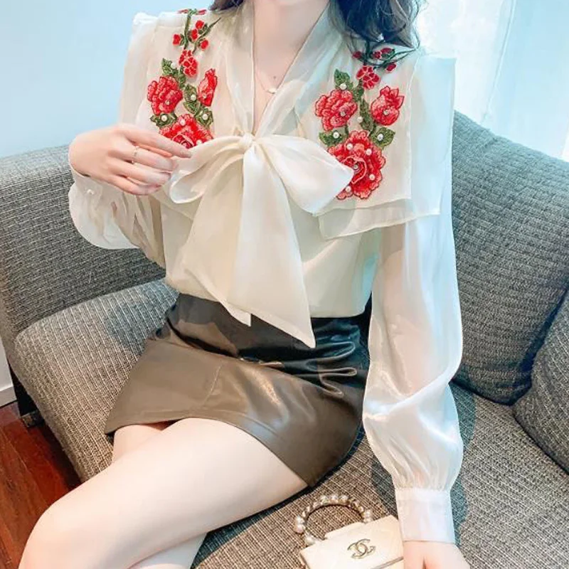 2024 New Chiffon Long Sleeve Shirts Ladies Business Casual Tops Summer Fashion Interior Lapping Solid Color Women's Clothing
2024 New Chiffon Long Sleeve Shirts Ladies Business Casual Tops Summer Fashion Interior Lapping Solid Color Women's Clothing