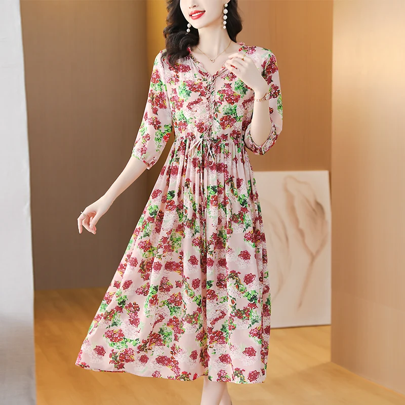 Spring Summer Vintage Midi Prom Floral Silk Dress V-Neck Women Casual Elegant Tunics Korean Fashion Womens Party Evening Dresses
Spring Summer Vintage Midi Prom Floral Silk Dress V-Neck Women Casual Elegant Tunics Korean Fashion Womens Party Evening Dresses