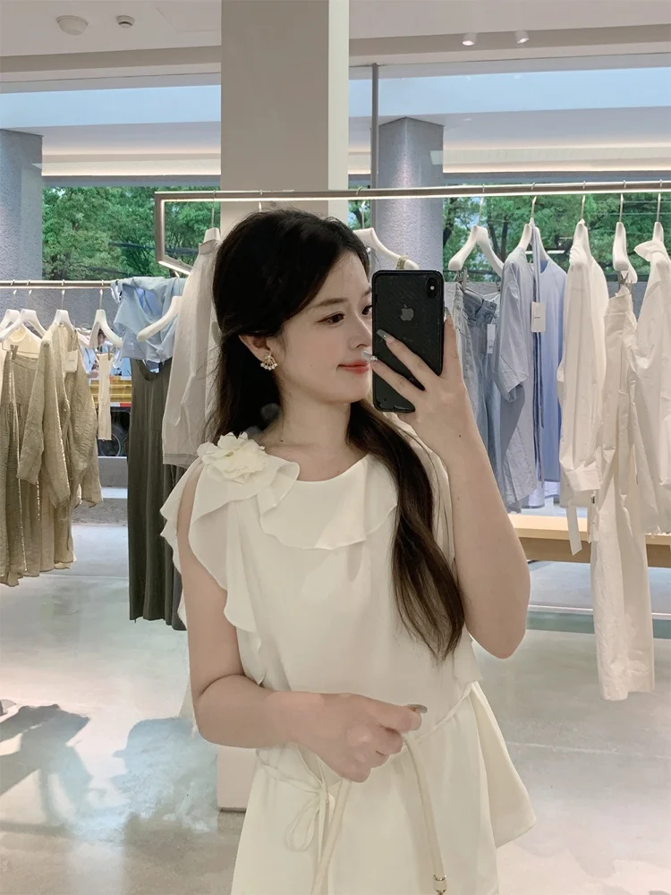 Rosewth Gentle White Flower Waist-Cinching Slimming Top Summer Design Sense Blouse Tie-Side Le Detail Casual irt
Rosewth Gentle White Flower Waist-Cinching Slimming Top Summer Design Sense Blouse Tie-Side Le Detail Casual irt