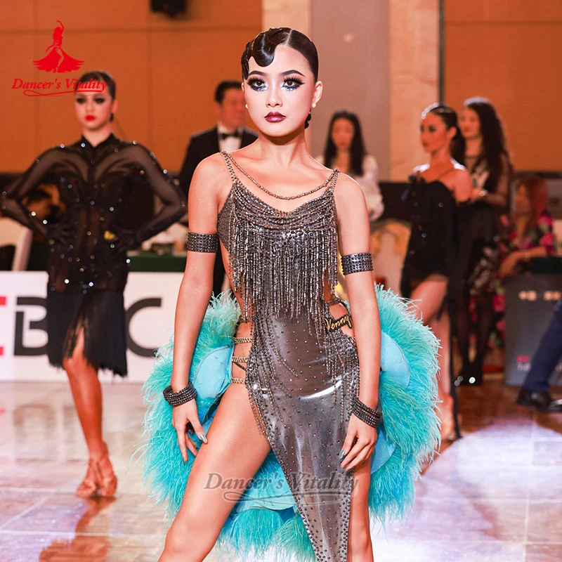 Women Adult Latin Dance Feather Style Dress Size Can Be Customized Child Samba Chacha Contest&Perform Clothes Dancer's Vitality
Women Adult Latin Dance Feather Style Dress Size Can Be Customized Child Samba Chacha Contest&Perform Clothes Dancer's Vitality