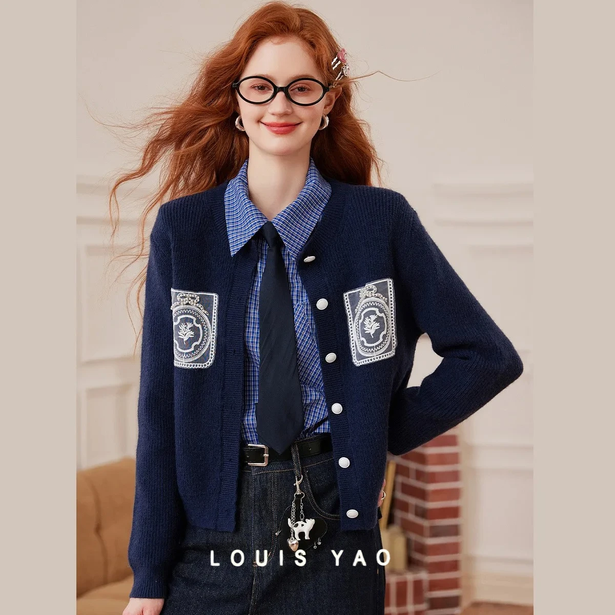 LOUIS YAO Women's Knitwear 2025 Autumn/Winter Contrast Colors Lace Knitted Cardigan Casual Slightly Stretchable Outerwear
LOUIS YAO Women's Knitwear 2025 Autumn/Winter Contrast Colors Lace Knitted Cardigan Casual Slightly Stretchable Outerwear