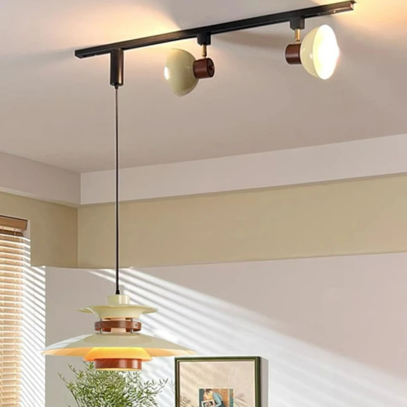 Retro Spotlight LED Pendant Light for Living Dining Room Coffee Tables Bedroom Chandelier Home Decor Lusters Luminaires
Retro Spotlight LED Pendant Light for Living Dining Room Coffee Tables Bedroom Chandelier Home Decor Lusters Luminaires