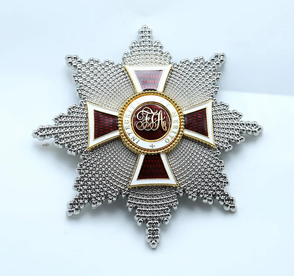 Полноразмерная репродукция австрийского великого креста Star of Leopold 
Полноразмерная репродукция австрийского великого креста Star of Leopold