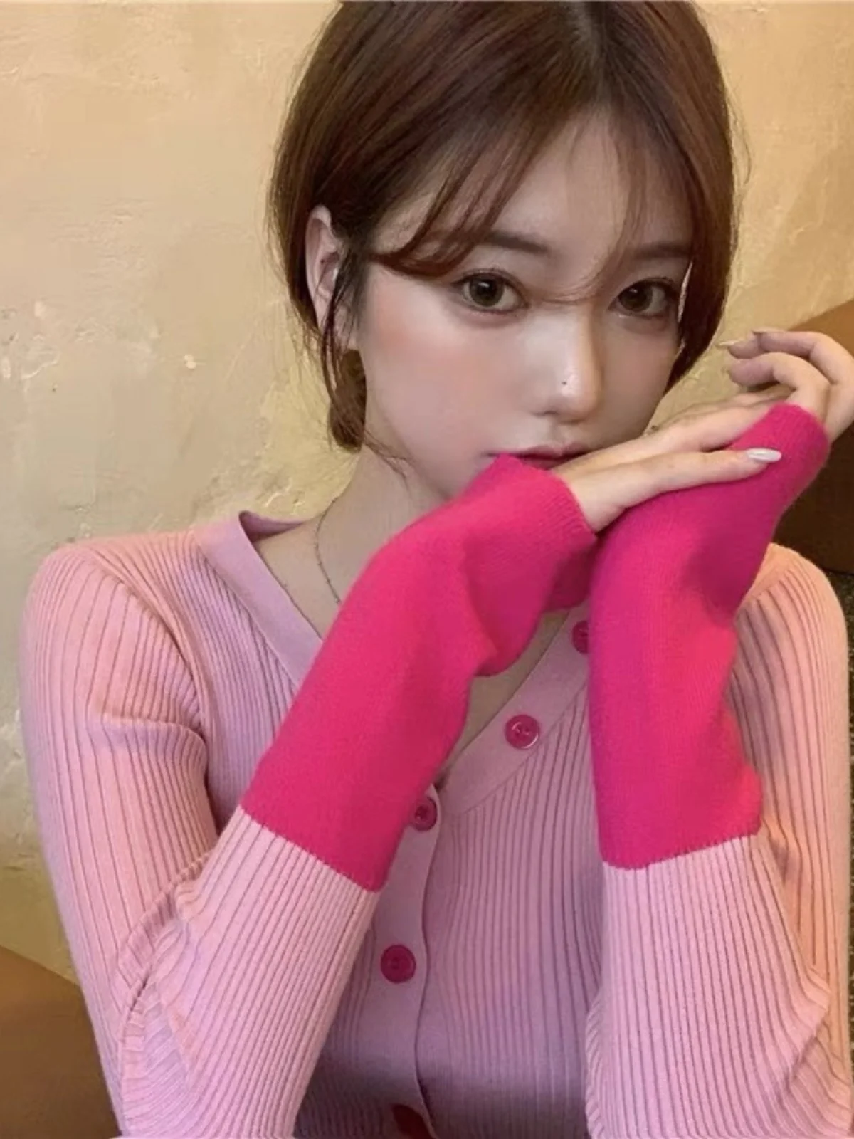 Spring 2026 Women's Long Sve Knitted Base irt ort Sle Color Blo Slim Fit Inner Wear Design Commute Faion
Spring 2026 Women's Long Sve Knitted Base irt ort Sle Color Blo Slim Fit Inner Wear Design Commute Faion