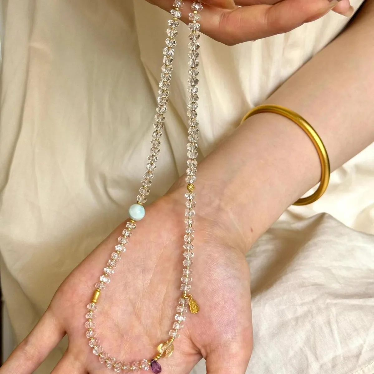 Light Luxury Fashion Multi-layer Wear Crystal Beaded Bracelet Niche Design Refined Ethos Fashion Accessories
Light Luxury Fashion Multi-layer Wear Crystal Beaded Bracelet Niche Design Refined Ethos Fashion Accessories
