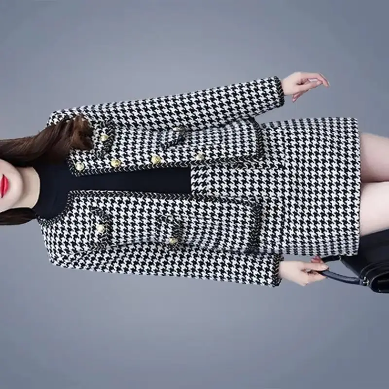 Высококачественная куртка с узором «гусиные лапки» + юбка, женский костюм из двух предметов, весна-осень, новая мода, оверсайз 5XL, клетчатая юбка, свободный костюм из двух предметов
Высококачественная куртка с узором «гусиные лапки» + юбка, женский костюм из двух предметов, весна-осень, новая мода, оверсайз 5XL, клетчатая юбка, свободный костюм из двух предметов