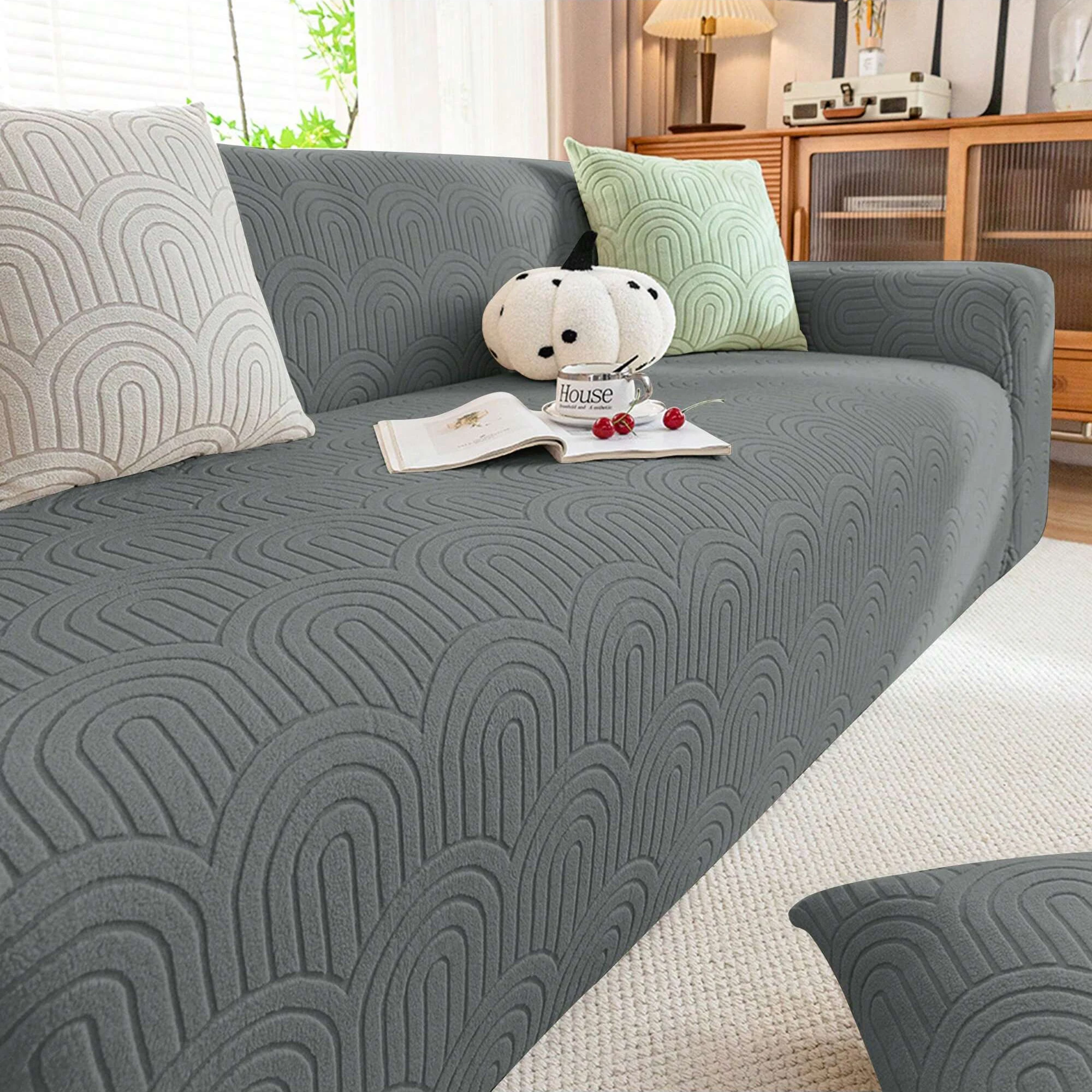 A solid color thickened jacquard all-season elastic full-cover sofa cover, suitable for various festival occasions.
A solid color thickened jacquard all-season elastic full-cover sofa cover, suitable for various festival occasions.