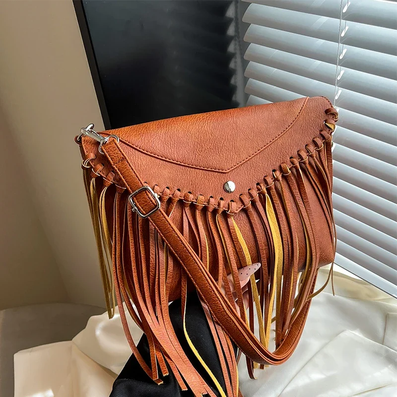 2025 Tassel Small Messenger Bag For Women Trend Flap Female Shoulder Bag Vintage Pu Leather Ladies Crossbody Bags
2025 Tassel Small Messenger Bag For Women Trend Flap Female Shoulder Bag Vintage Pu Leather Ladies Crossbody Bags