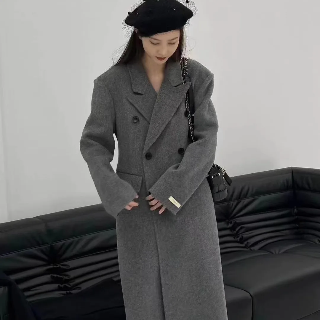 Fashion Double-faced Wool Coat Women New Korean Style Suit Collar Woolen Coat Knee-length Straight Loose Long Overcoat
Fashion Double-faced Wool Coat Women New Korean Style Suit Collar Woolen Coat Knee-length Straight Loose Long Overcoat