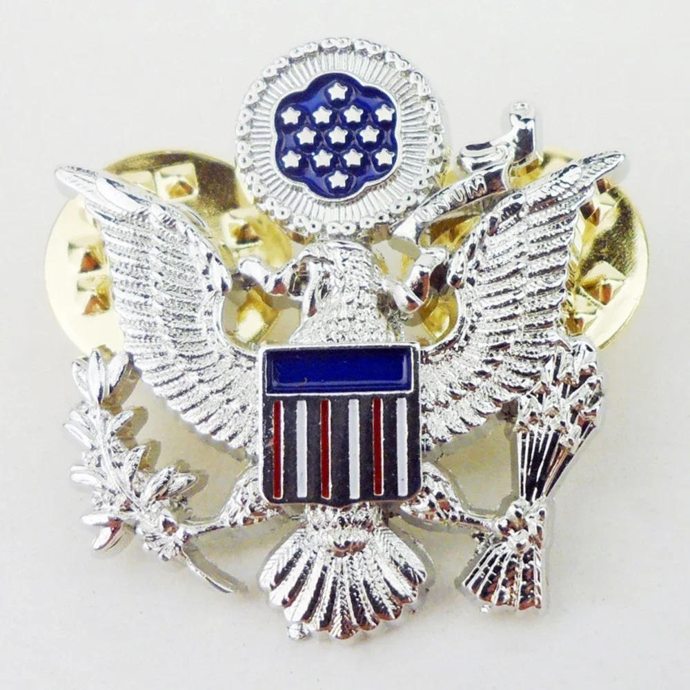 WWII US AIR FORCE GENERAL OFFICER SHOULDER EAGLE MINI BADGE INSIGNIA PIN COCKADE SILVER
WWII US AIR FORCE GENERAL OFFICER SHOULDER EAGLE MINI BADGE INSIGNIA PIN COCKADE SILVER