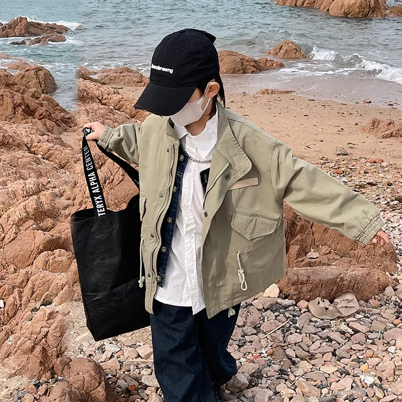Baoduo Children's Clothing Boys' Coat Children Autumn 2023 New Boys' Windbreaker Handsome Top
Baoduo Children's Clothing Boys' Coat Children Autumn 2023 New Boys' Windbreaker Handsome Top