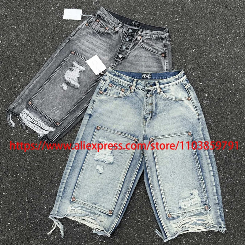Summer THUG CLUB Jeans Casual Hip-hop High-quality Fashion Patchwork Ripped Hole New Style Thug Club Middle Pants
Summer THUG CLUB Jeans Casual Hip-hop High-quality Fashion Patchwork Ripped Hole New Style Thug Club Middle Pants