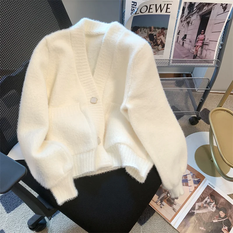 Vintage Mohair Sweater Cardigan Women Elegant Loose Fashion Chic Knitwear Jumpers Long Sleeve V-neck Ladies Knitwear 2025
Vintage Mohair Sweater Cardigan Women Elegant Loose Fashion Chic Knitwear Jumpers Long Sleeve V-neck Ladies Knitwear 2025