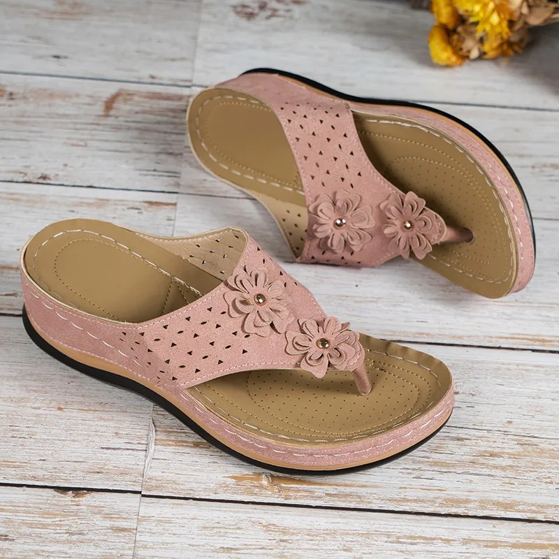 Women Slippers Summer Flip Flops Low Heels Sandals Shoes Female Summer Slippers Flower Slides Wedges Shoes
Women Slippers Summer Flip Flops Low Heels Sandals Shoes Female Summer Slippers Flower Slides Wedges Shoes