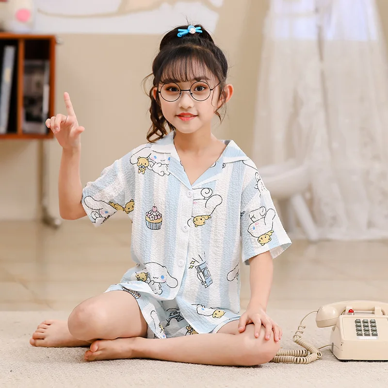 Sanrio Cinnamoroll детский пижамный комплект с героями мультфильмов Kawaii аниме, летняя милая модная повседневная домашняя одежда с короткими рукавами для девочек с героями мультфильмов
Sanrio Cinnamoroll детский пижамный комплект с героями мультфильмов Kawaii аниме, летняя милая модная повседневная домашняя одежда с короткими рукавами для девочек с героями мультфильмов