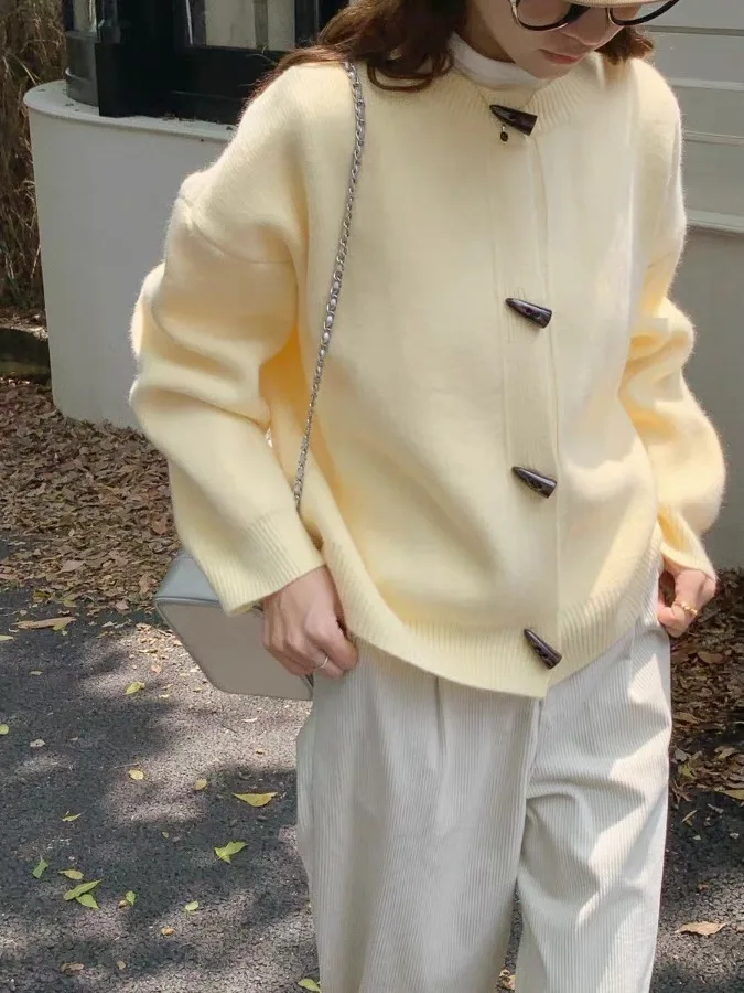 P Желтый круглый вязаный свитер на пуговицах, женское осенне-зимнее свободное винтажное цветное универсальное Thiened Car...
P Желтый круглый вязаный свитер на пуговицах, женское осенне-зимнее свободное винтажное цветное универсальное Thiened Car...