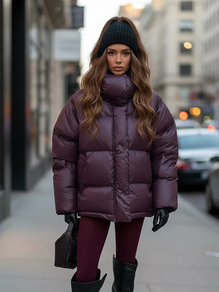 Шикарная зимняя стеганая куртка с капюшоном, однобортное пуховое пальто с длинными рукавами, стеганые хлопковые пальто, женская теплая короткая уличная одежда для поездок на работу
Шикарная зимняя стеганая куртка с капюшоном, однобортное пуховое пальто с длинными рукавами, стеганые хлопковые пальто, женская теплая короткая уличная одежда для поездок на работу