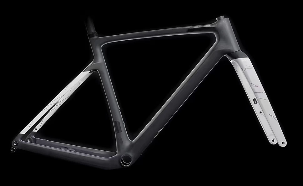 FASTERWAY Черный с белым ADDICT GRAVEL Модель T1100 Карбоновая дорожная рама Сверхлегкая рама + вилка + подседельный штырь + гарнитура + зажим + руль
FASTERWAY Черный с белым ADDICT GRAVEL Модель T1100 Карбоновая дорожная рама Сверхлегкая рама + вилка + подседельный штырь + гарнитура + зажим + руль
