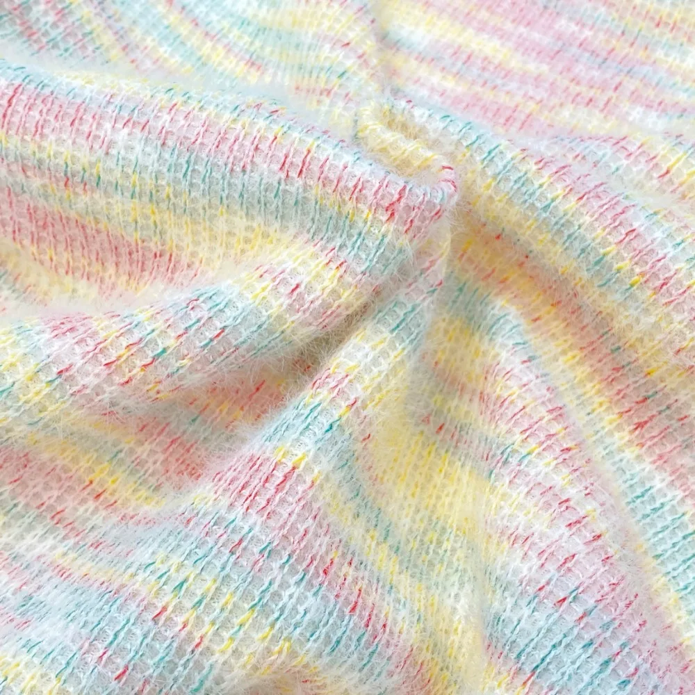 Мягкая эластичная трикотажная ткань с допамином в радужную полоску, красочный, уютный, не свербляющий текстурированный материал для свитера, кардигана, одежды «сделай сам»
Мягкая эластичная трикотажная ткань с допамином в радужную полоску, красочный, уютный, не свербляющий текстурированный материал для свитера, кардигана, одежды «сделай сам»