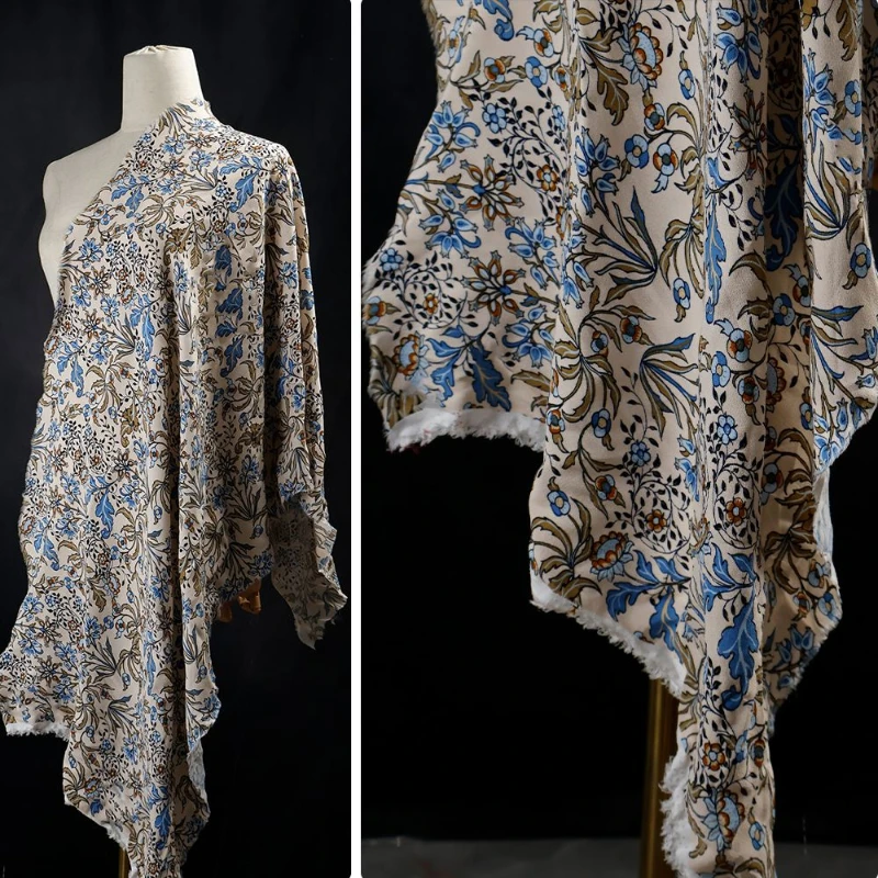 Skin Friendly Drooping Non Elastic White Background Blue Floral Print Fabric Cheongsam Dress Hanfu Fabric
Skin Friendly Drooping Non Elastic White Background Blue Floral Print Fabric Cheongsam Dress Hanfu Fabric