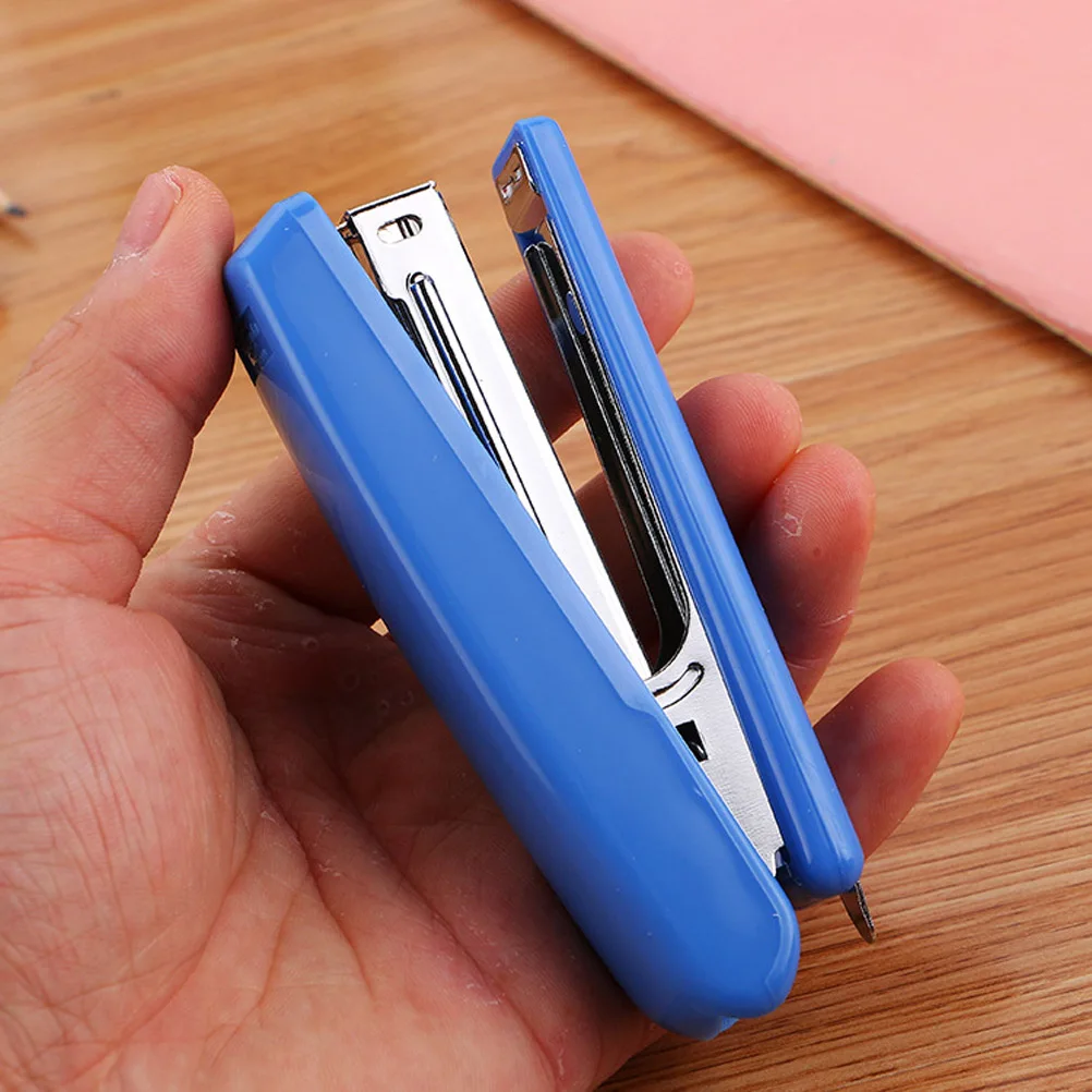 Metal Desktop Stapler Classic Simple Design Portable School Office Medium Stapling Stationery Supplies Random Color No Staples
Metal Desktop Stapler Classic Simple Design Portable School Office Medium Stapling Stationery Supplies Random Color No Staples